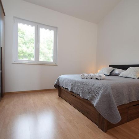 Apartment Duda Starigrad Paklenica Eksteriør billede