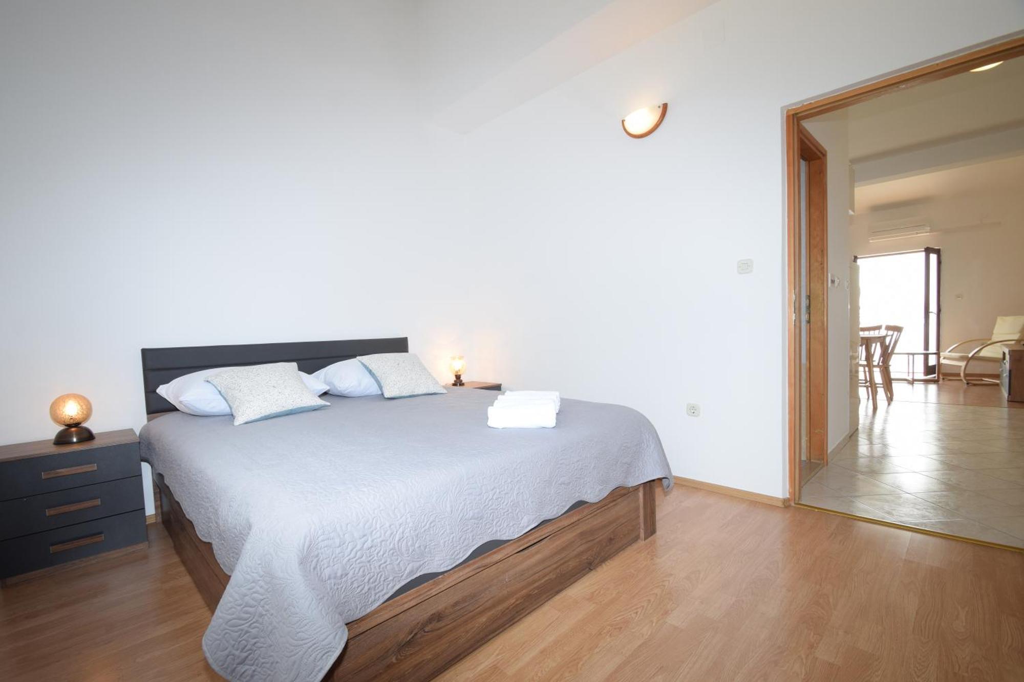 Apartment Duda Starigrad Paklenica Eksteriør billede
