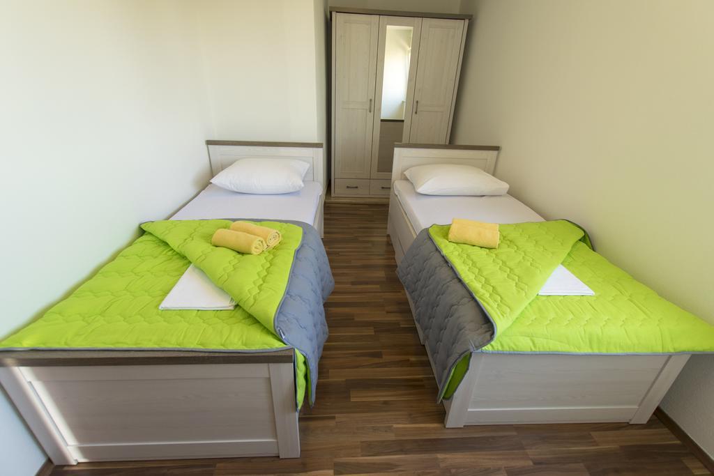 Apartment Duda Starigrad Paklenica Eksteriør billede
