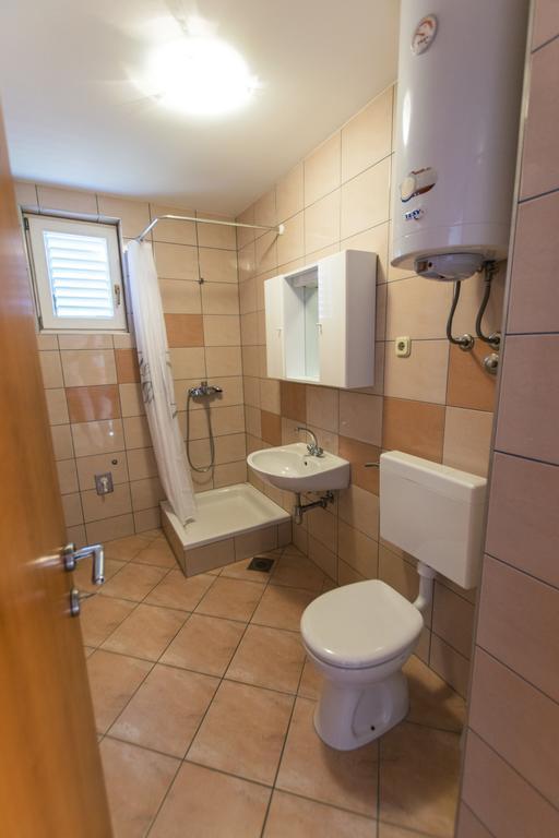 Apartment Duda Starigrad Paklenica Eksteriør billede