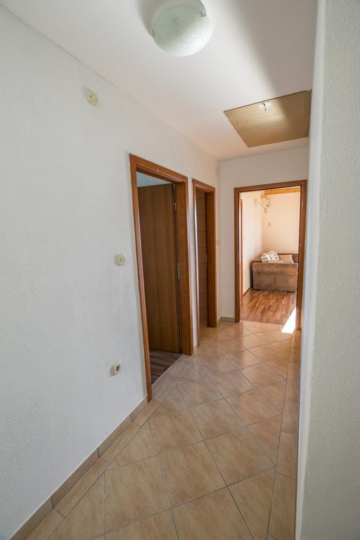 Apartment Duda Starigrad Paklenica Eksteriør billede