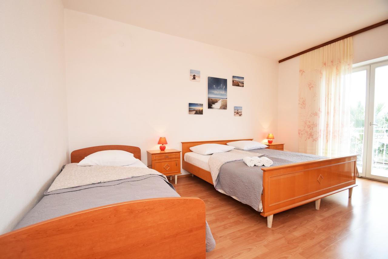 Apartment Duda Starigrad Paklenica Eksteriør billede