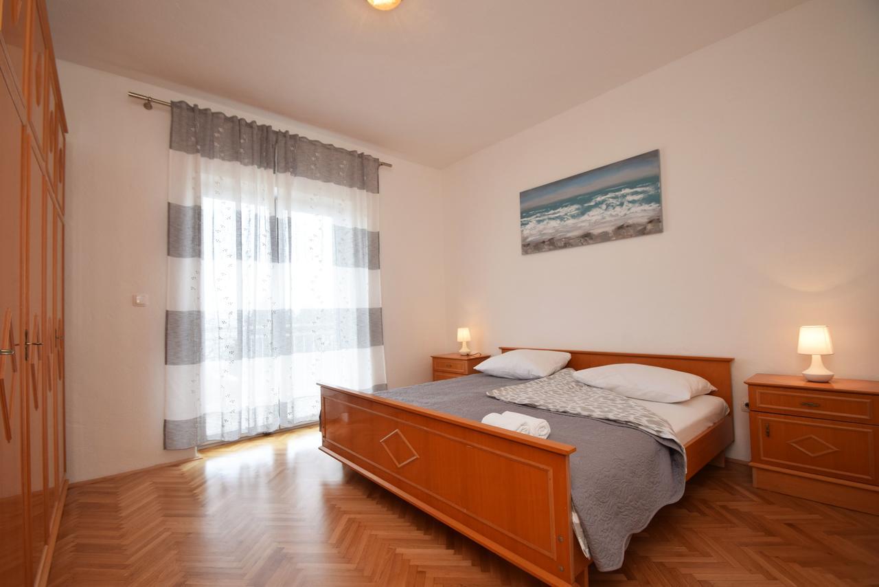 Apartment Duda Starigrad Paklenica Eksteriør billede