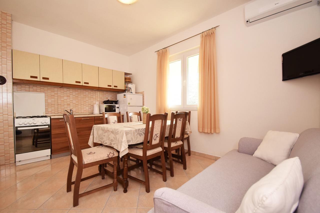Apartment Duda Starigrad Paklenica Eksteriør billede